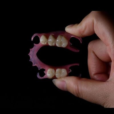 jakość  Lightweight Flexible Valplast Partial Denture For Single Tooth fabryka